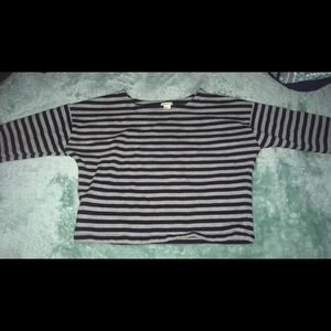 Gray & Blue cropped shirt